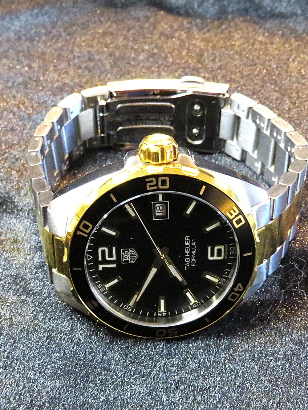 TAG Heuer Formula 1 Two-Tone (WAZ1121) — FULL SET ( No Warranty Card)